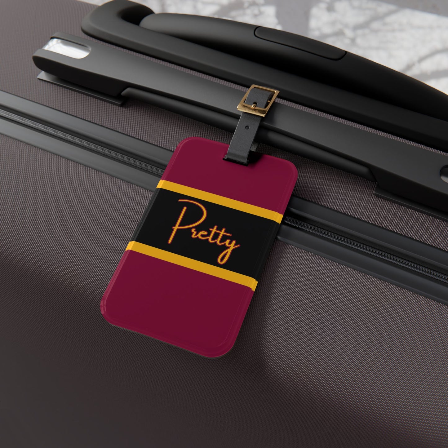 Pretty Warfield Luggage Tag