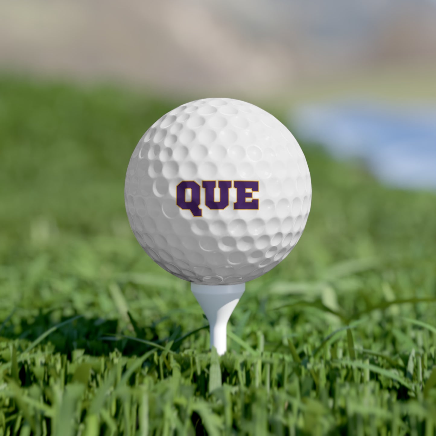 Que Golf Balls