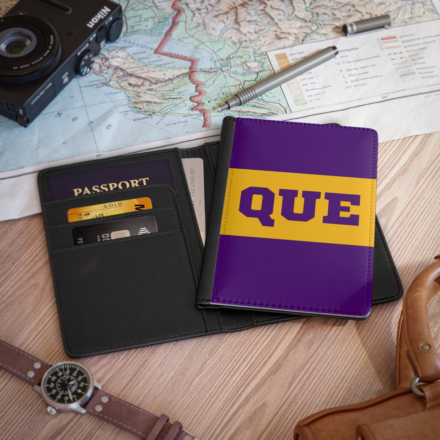 Que Passport Cover
