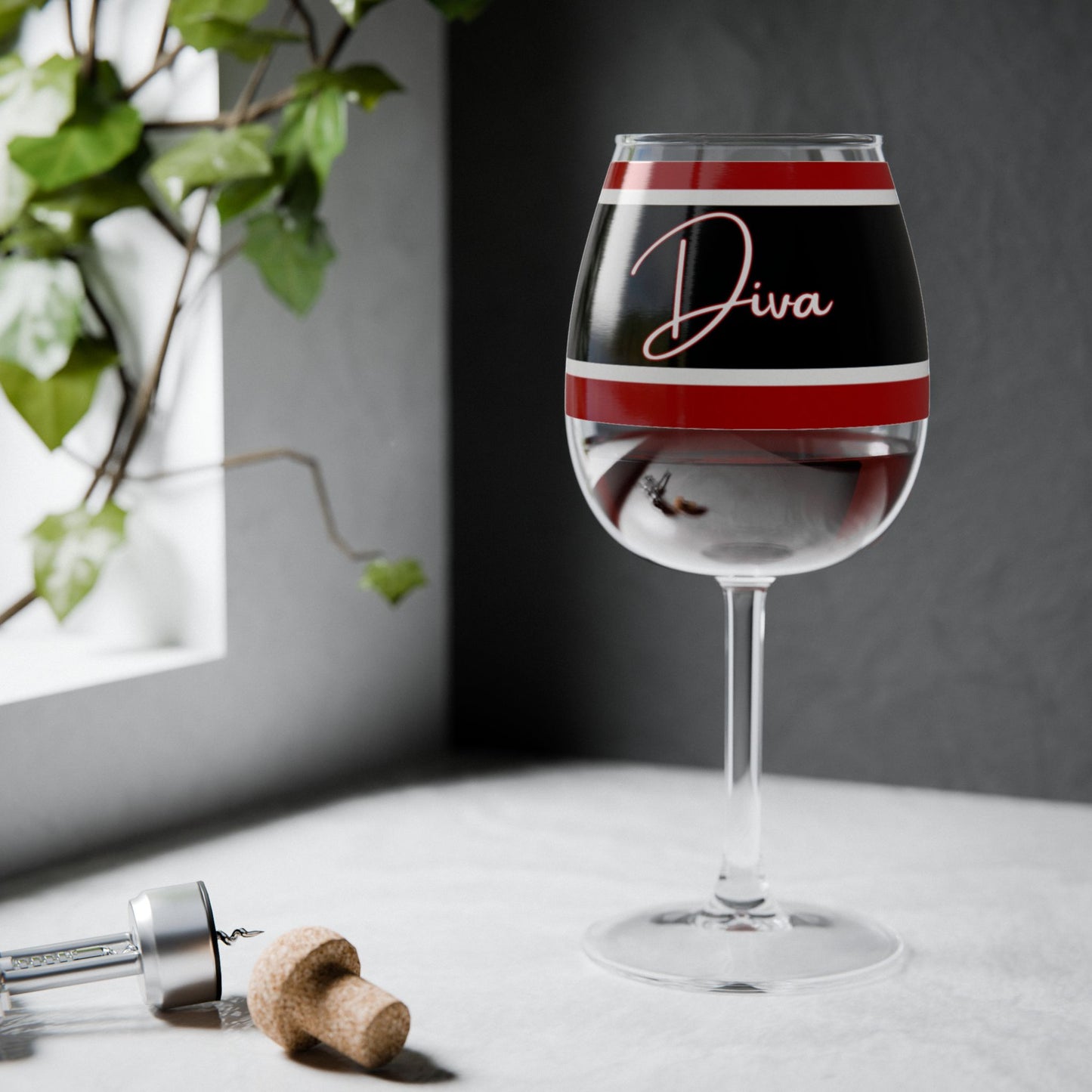 Diva Wine Glass